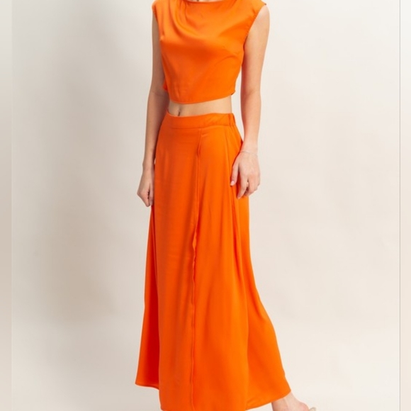 Women's Orange Top And Skirt Set - Picture 6 of 6